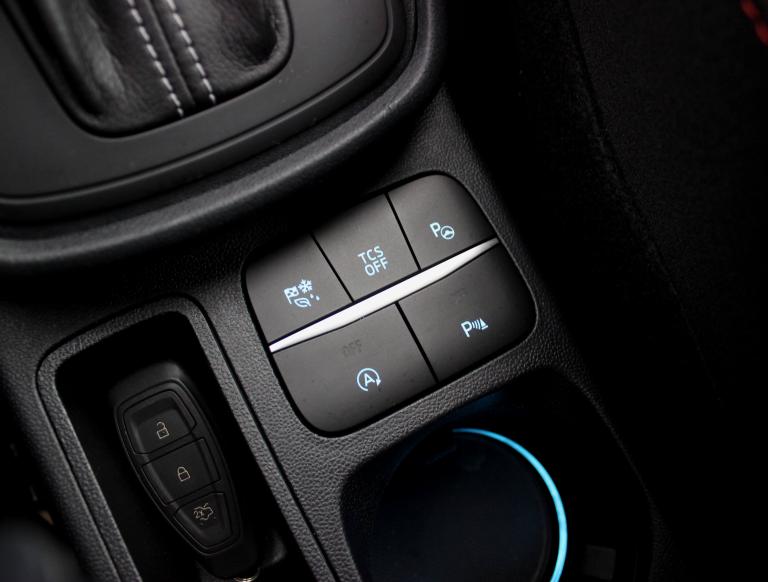 FORD PUMA 1.0 ECOBOOST MHEV ST-LINE AUT.