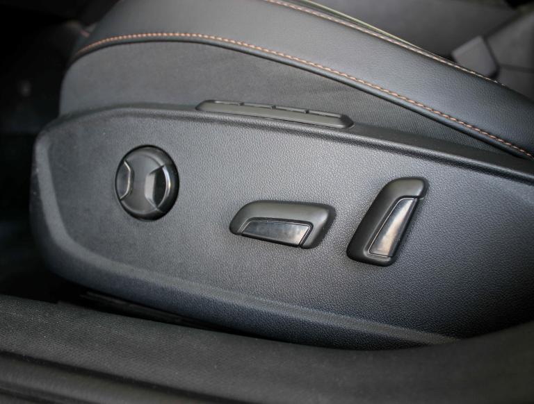 CUPRA LEON 1.5 e TSI MID DSG