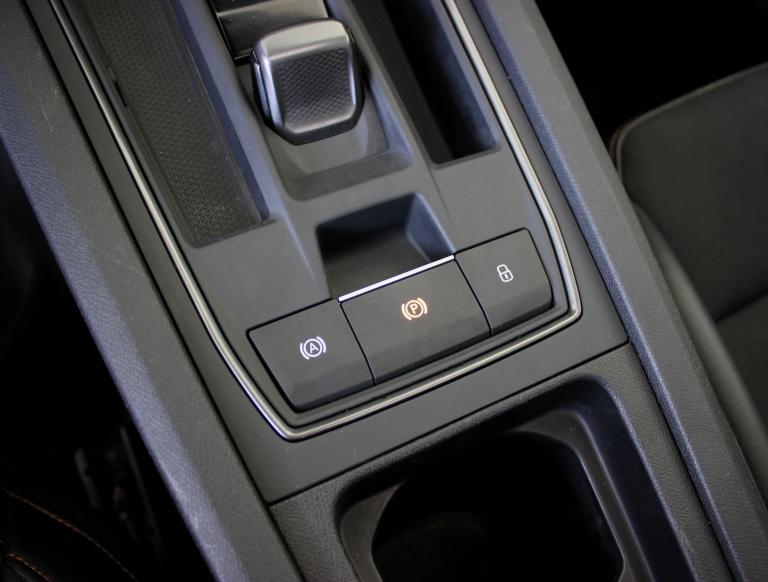 CUPRA LEON 1.5 e TSI MID DSG