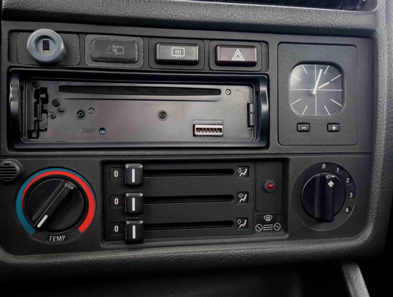BMW 325I CABRIOLET
